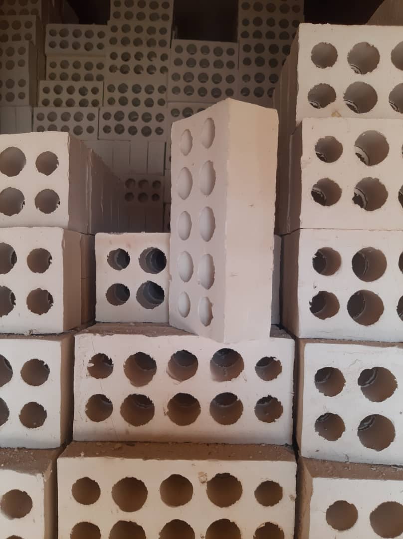 انبار کردن سه گل